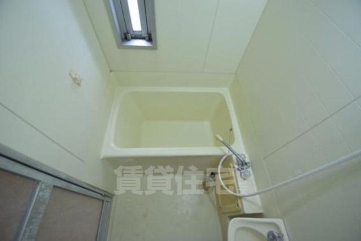 大阪府茨木市真砂1丁目の賃貸マンションの風呂