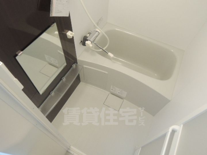 ブランジーノ塚本202の風呂