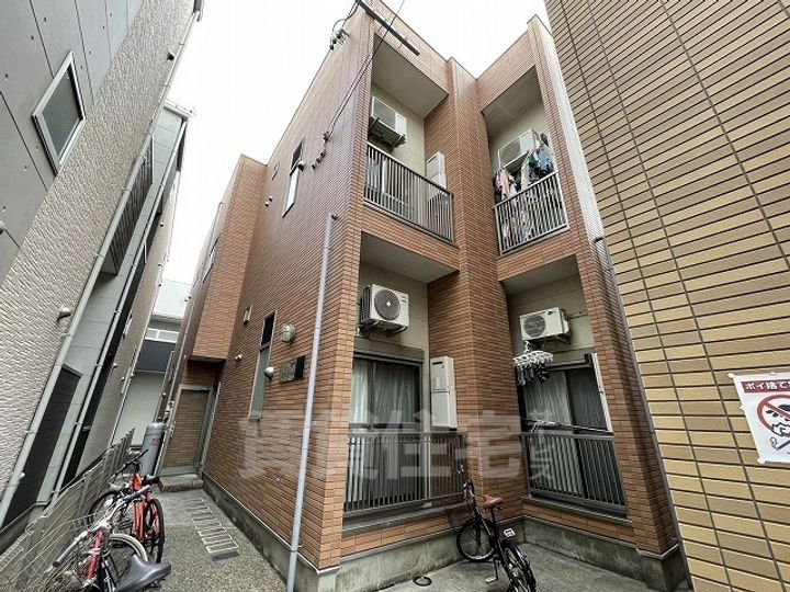 愛知県名古屋市昭和区白金1丁目の賃貸アパートの外観