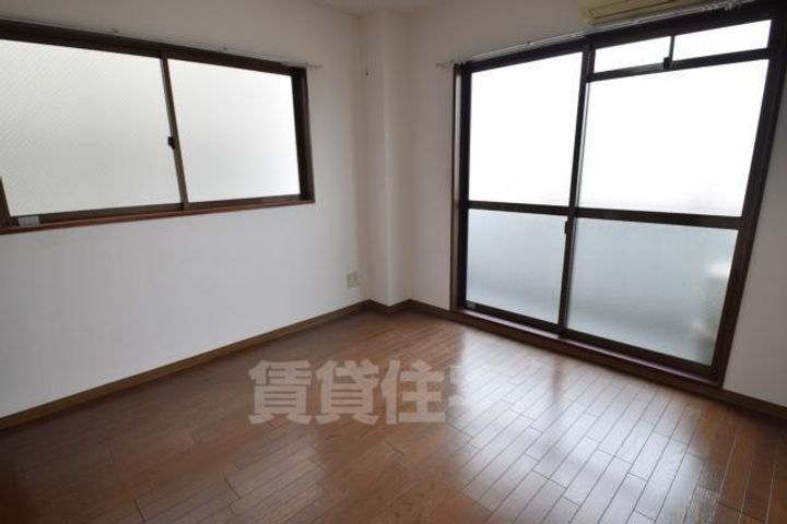 メゾン苅田の寝室