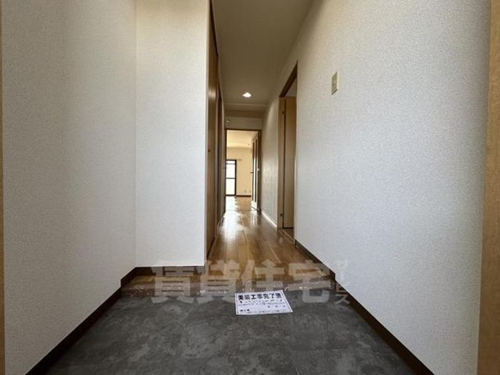 ルミエール北伊丹の玄関