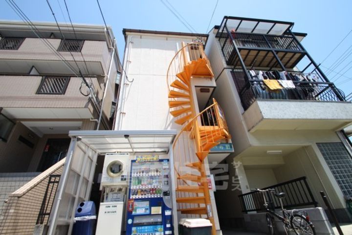 メイヒル寿町の外観