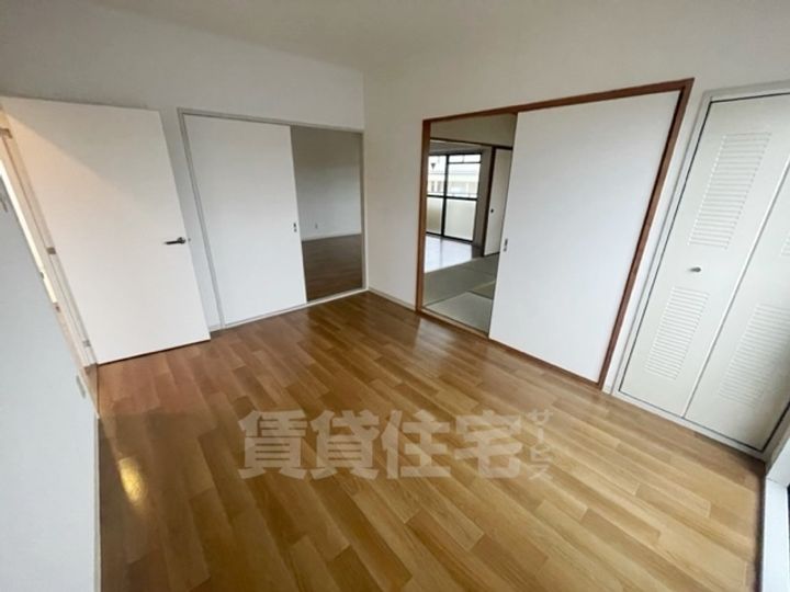 大阪府茨木市玉島2丁目の賃貸マンションの内装