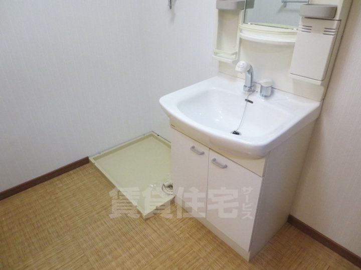 大阪府茨木市五日市緑町の賃貸マンションの内装