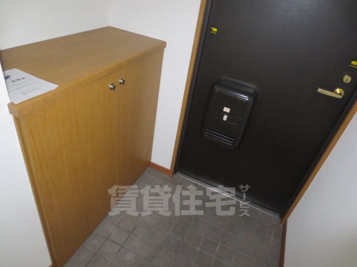 大阪府茨木市五日市緑町の賃貸マンションの玄関