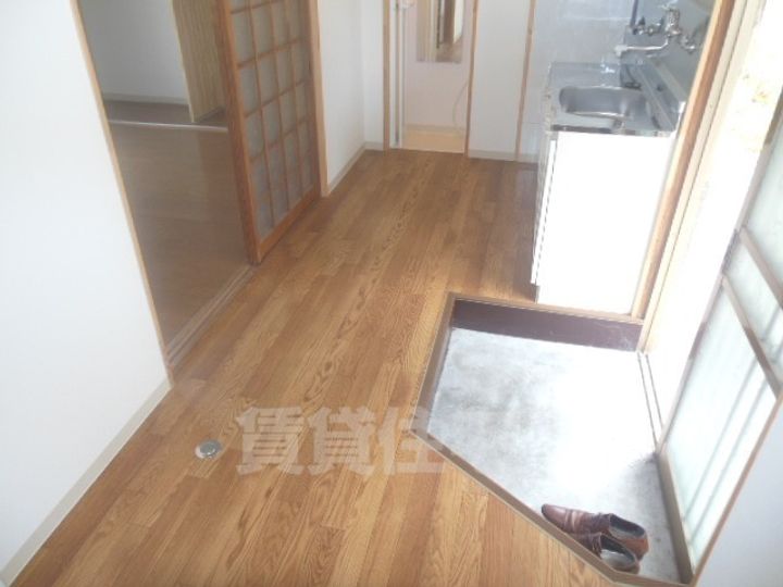 大阪府茨木市丑寅1丁目の賃貸マンションの居間