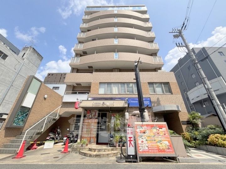 CASA VERDE高辻(カーサヴェルデ)の外観