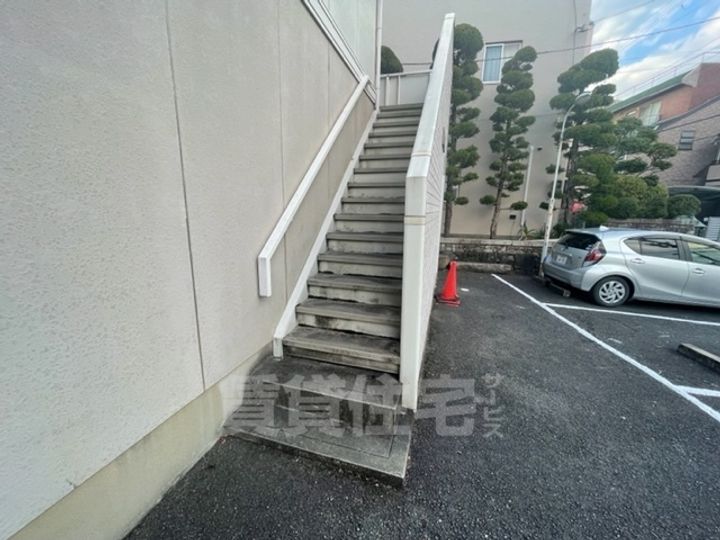 ブルームハイツの玄関