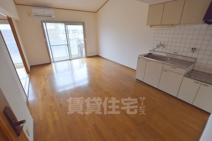 エルメホールアビタシオンの居間