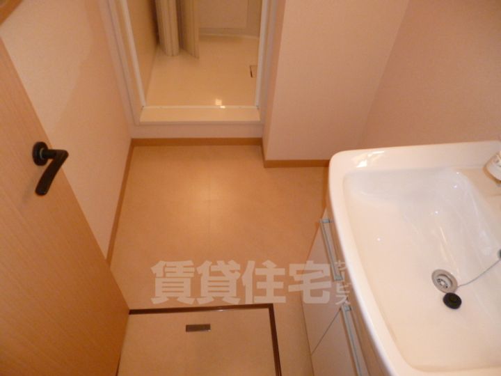 大阪府茨木市上野町の賃貸アパートの内装