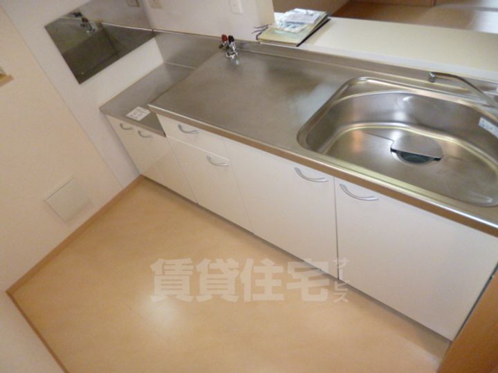 大阪府茨木市上野町の賃貸アパートのキッチン