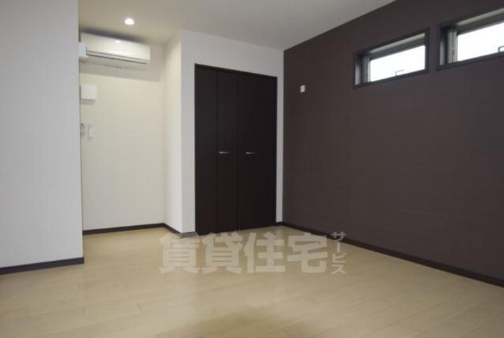 大阪府大阪市住吉区沢之町2丁目の賃貸アパートの居間