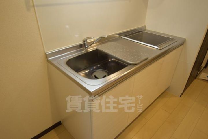 大阪府大阪市住吉区沢之町2丁目の賃貸アパートのキッチン