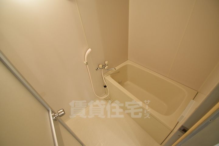 大阪府茨木市蔵垣内3丁目の賃貸マンションの風呂