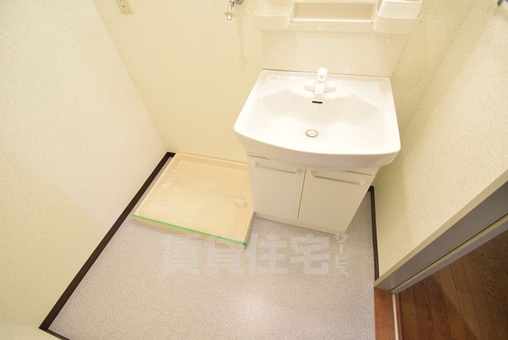 大阪府茨木市蔵垣内3丁目の賃貸マンションの内装
