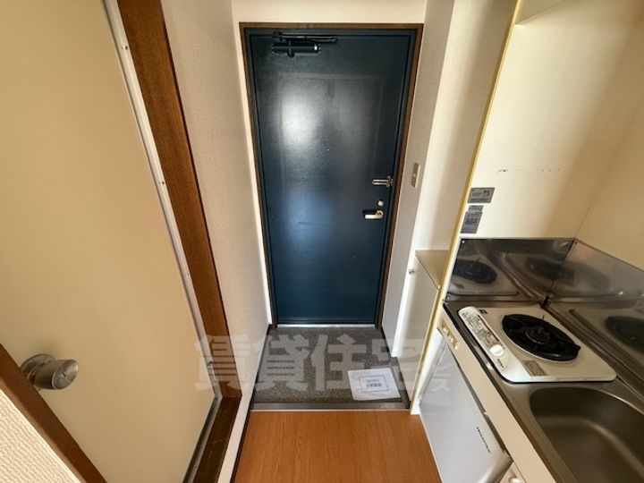 フレグランス三国ヶ丘の玄関