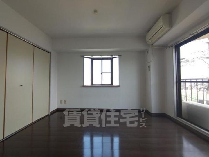 ミナミマンションの居間