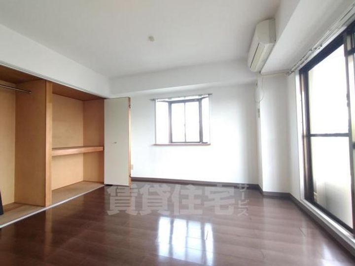 ミナミマンションの居間