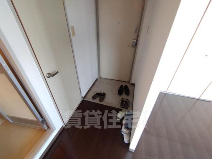 ミナミマンションの玄関