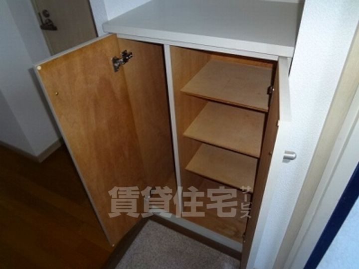 福岡県福岡市東区原田1丁目の賃貸マンションの居間