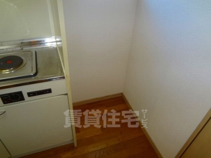 福岡県福岡市東区原田1丁目の賃貸マンションの居間