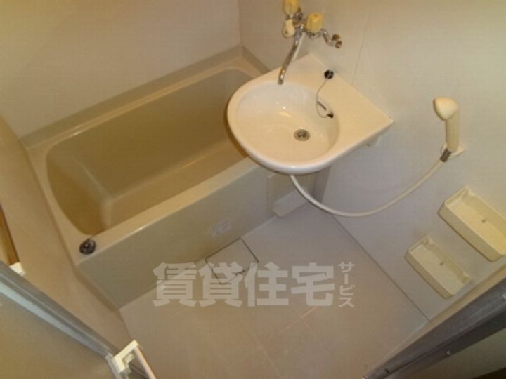 福岡県福岡市東区原田1丁目の賃貸マンションの風呂