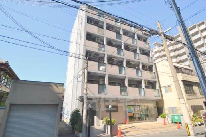 イズミパート8の外観