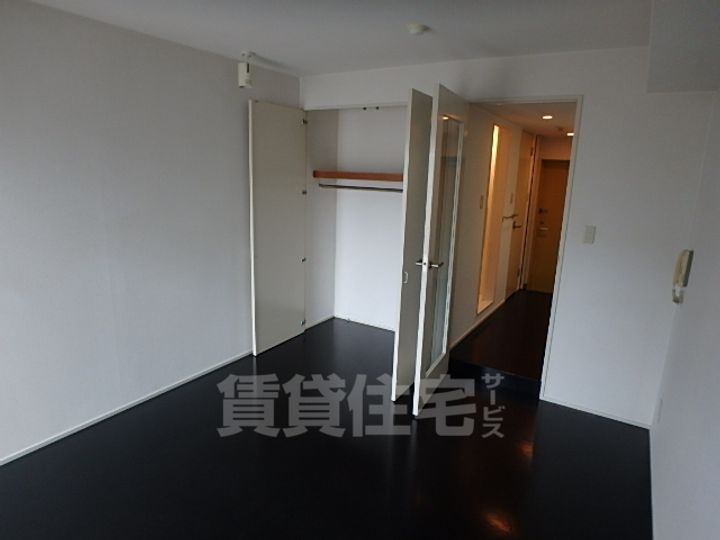 モノコモド御前A棟の居間