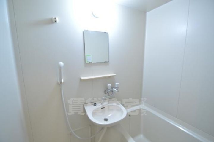 大阪府茨木市双葉町の賃貸マンションの内装