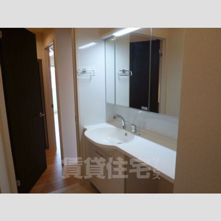 愛知県名古屋市瑞穂区洲山町3丁目の賃貸アパートの内装