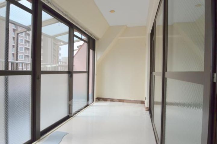 大阪府大阪市都島区高倉町1丁目の賃貸マンションの寝室
