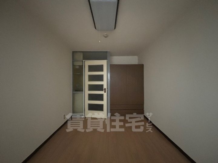 大阪府大阪市住吉区長居4丁目の賃貸マンションの居間