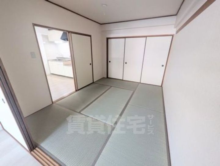 大阪府茨木市橋の内1丁目の賃貸マンションの子供部屋