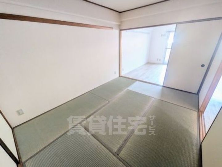 大阪府茨木市橋の内1丁目の賃貸マンションの子供部屋