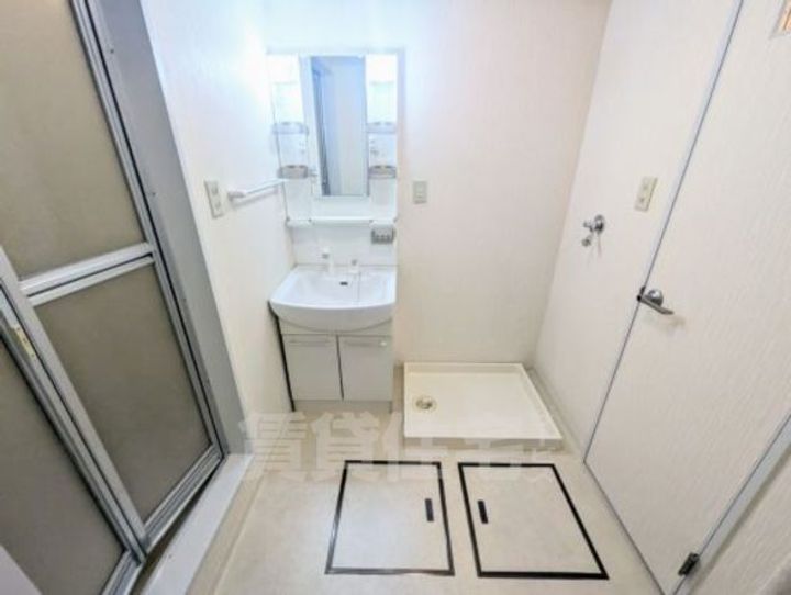 大阪府茨木市橋の内1丁目の賃貸マンションの内装