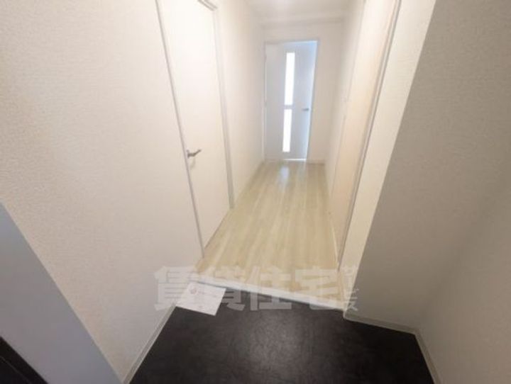 大阪府茨木市橋の内1丁目の賃貸マンションの玄関