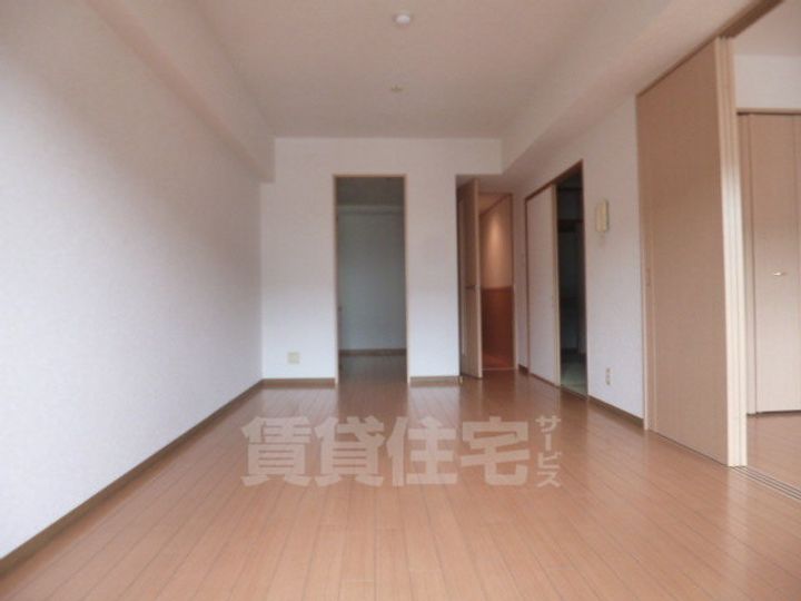 グドゥウェル新石切の居間