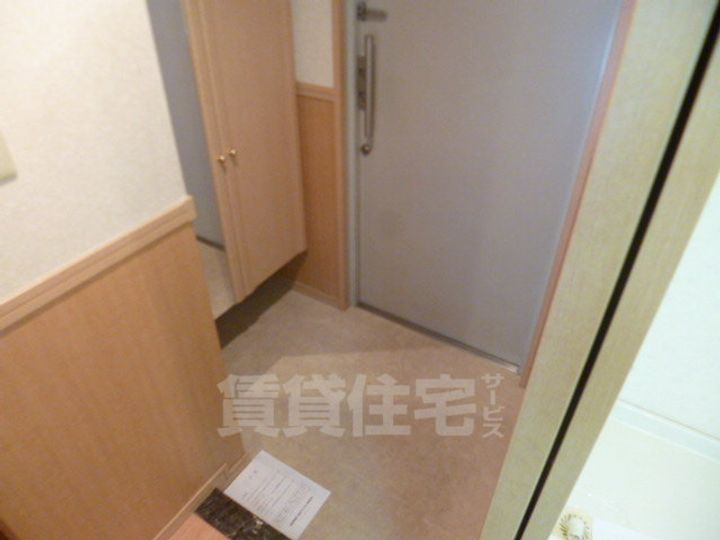 グドゥウェル新石切の玄関