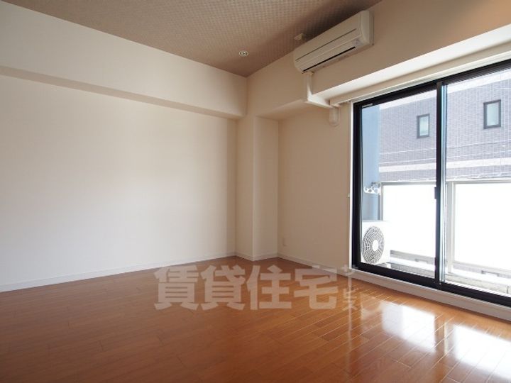 グラヴィス鶴舞の寝室