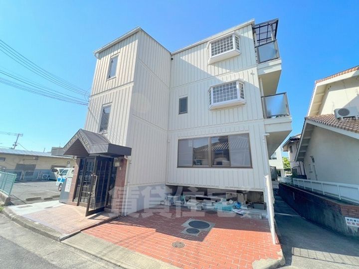 グローリープラザマンションの外観