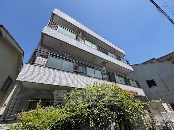 三貴ハイツの外観