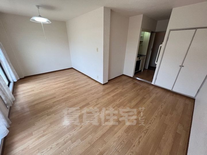 三貴ハイツの居間