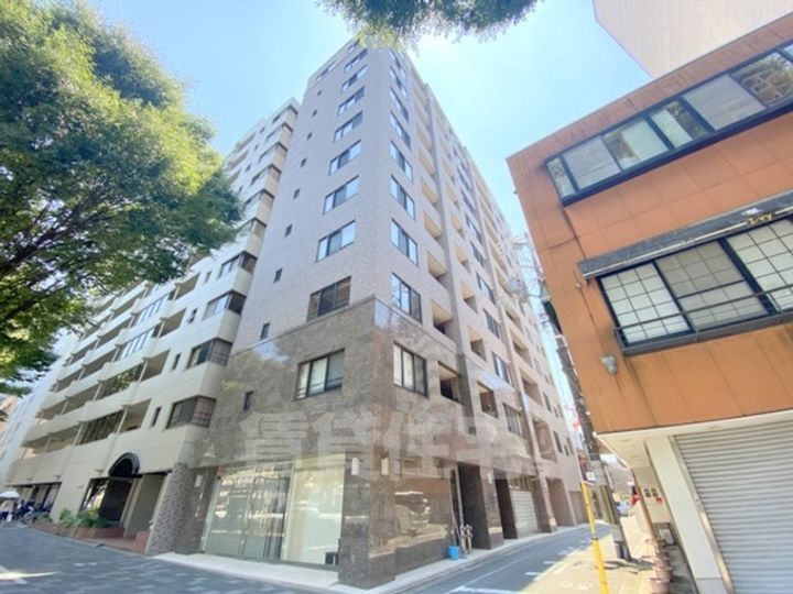 リーガル京都二条城東の外観