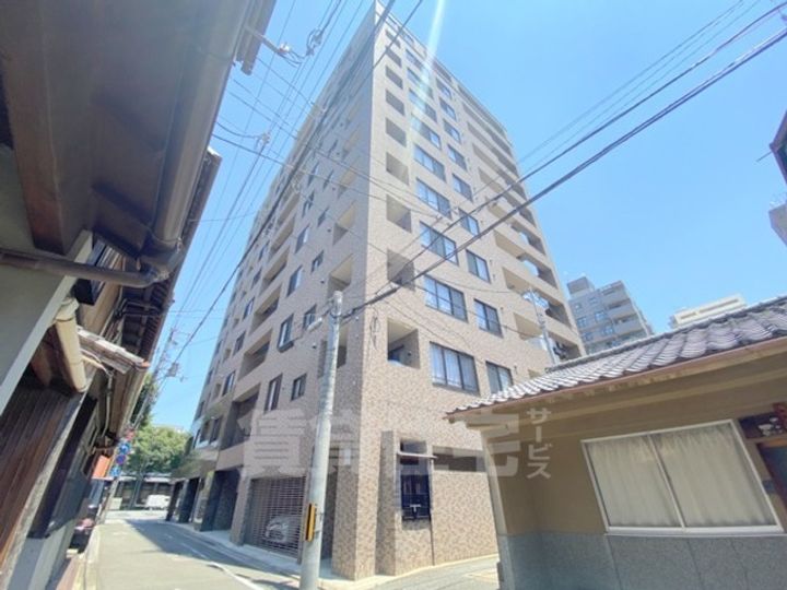 リーガル京都二条城東の外観