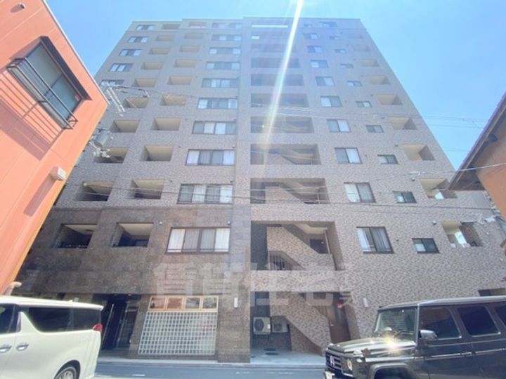 リーガル京都二条城東の外観