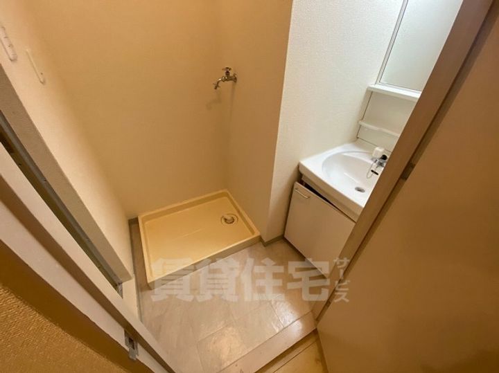 三高ANNEX BLDの内装
