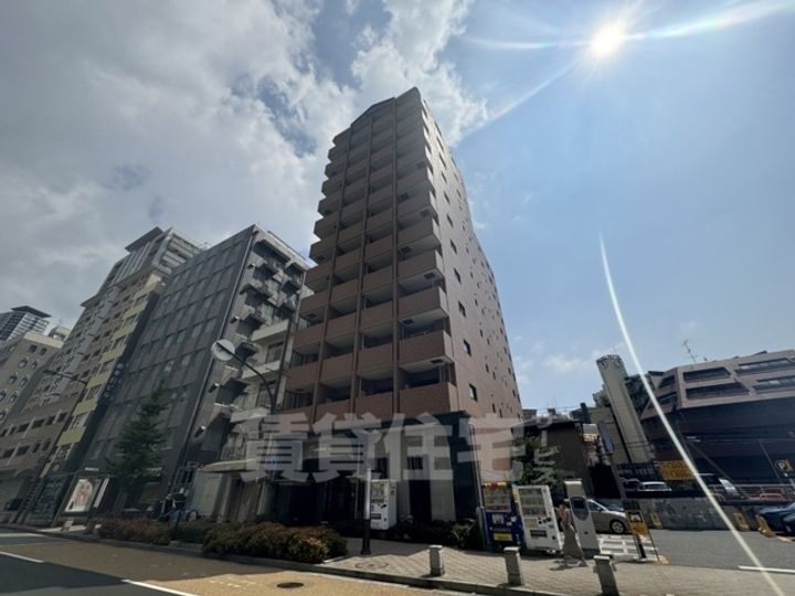 プレサンス新神戸の外観