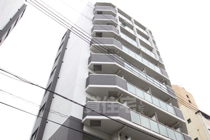 大阪府大阪市淀川区十三東3丁目の賃貸マンションの外観