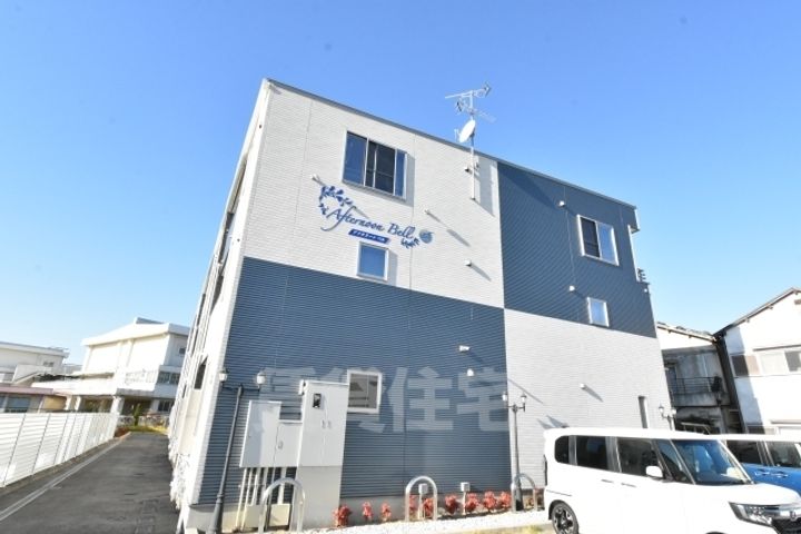 大阪府和泉市富秋町1丁目の賃貸アパートの外観