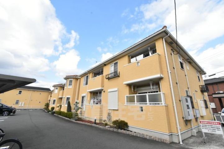 大阪府和泉市池田下町の賃貸アパートの外観